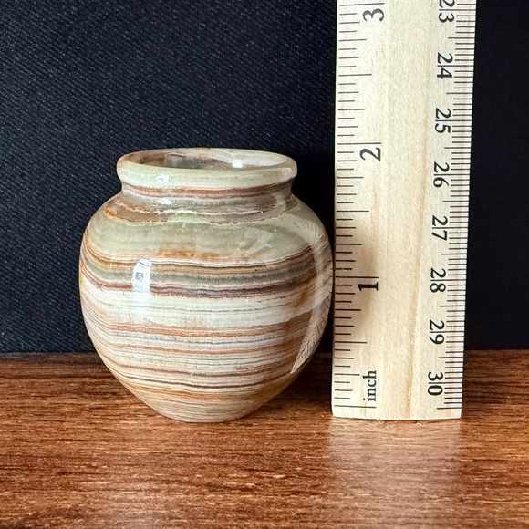 Miniature Vase - Picture 6 of 7